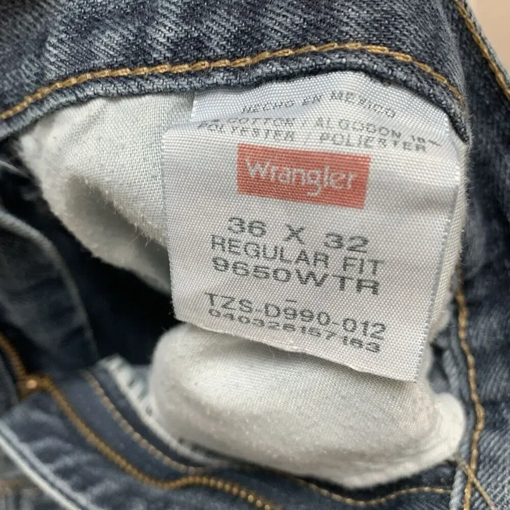 Premium Wrangler Denim Blue Jeans men's 9650wtr Size 36x32 Regular Fit